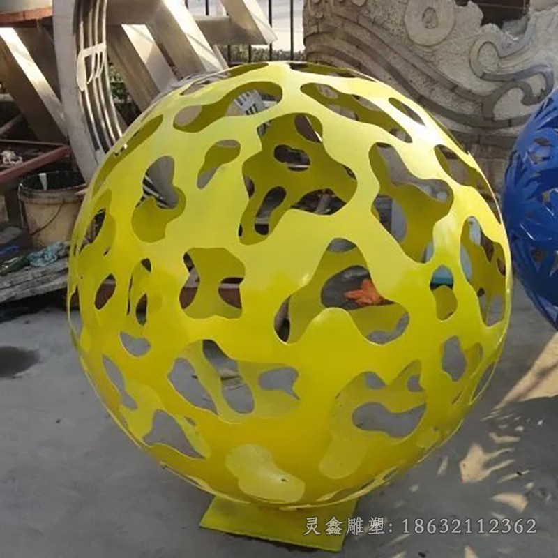 金色镂空球公园不锈钢雕塑