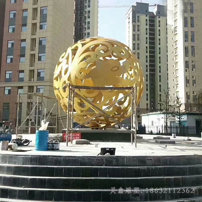金色镂空球园林不锈钢雕塑