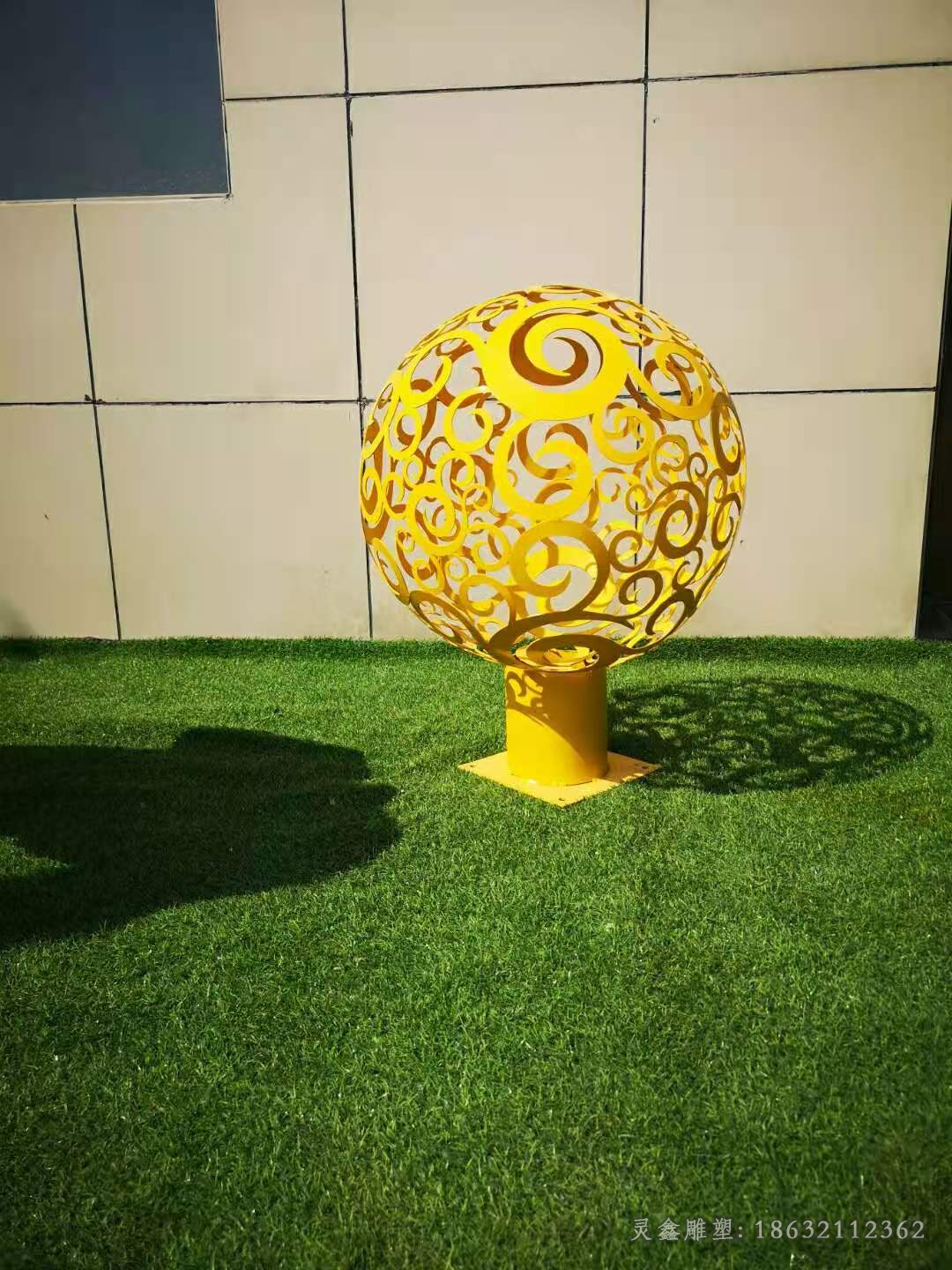 金色镂空球标志不锈钢雕塑