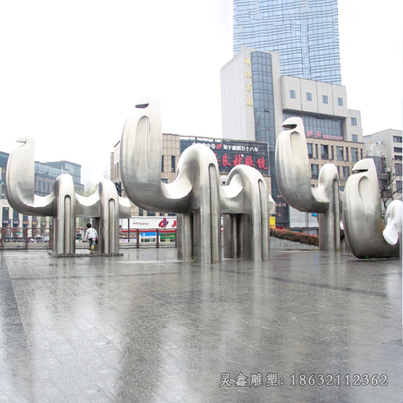 不锈钢动物骆驼户外雕塑