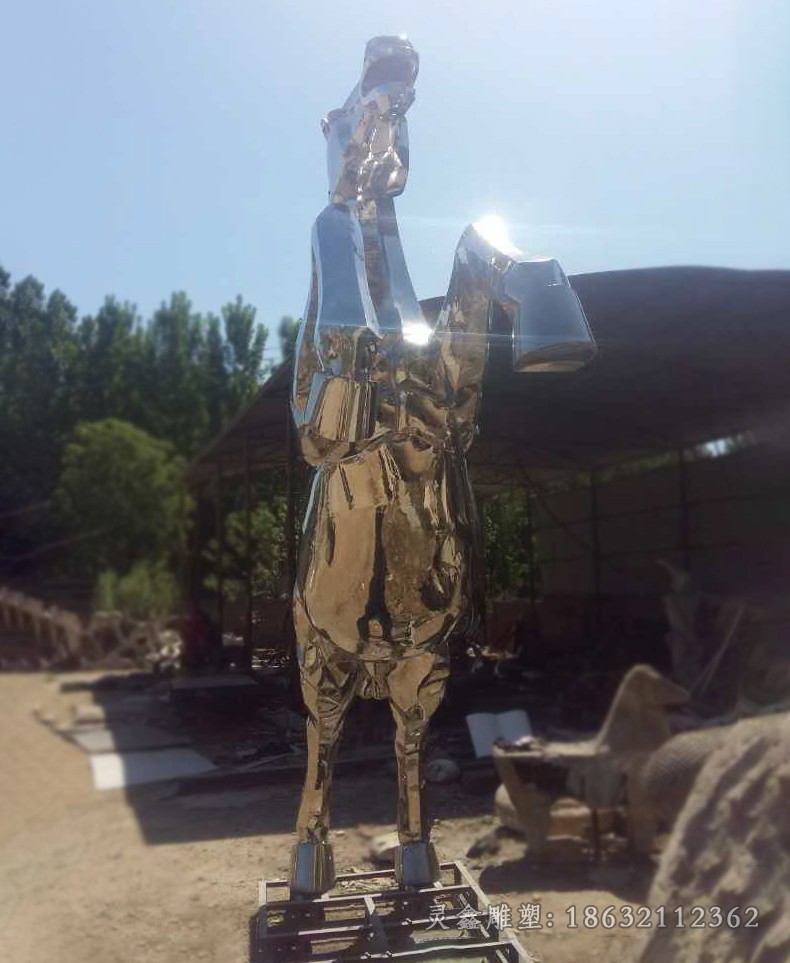 不锈钢飞马动物景观雕塑