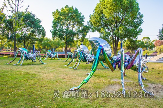 不锈钢彩绘蚂蚁广场雕塑