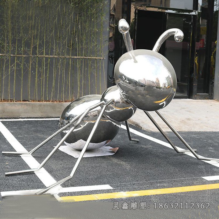 不锈钢镜面蚂蚁动物雕塑
