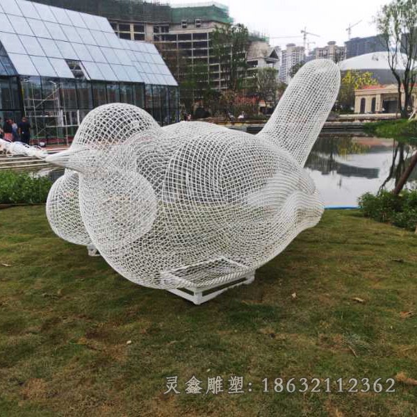 镂空小鸟不锈钢景观雕塑