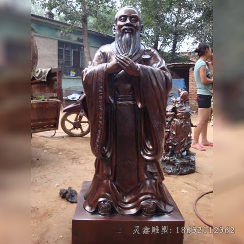 古代教育家孔子城市铜雕