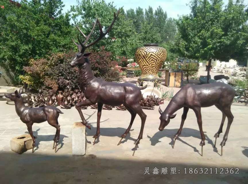 抽象鹿商场景观铜雕