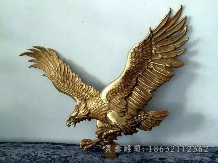 展翅老鹰庭院景观铜雕