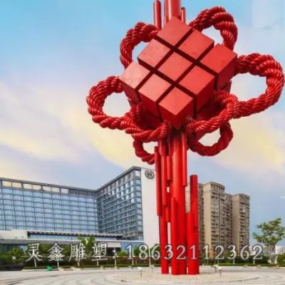 不锈钢彩绘中国结城市雕塑