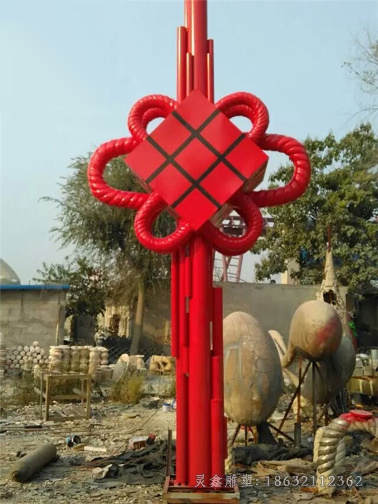 不锈钢彩绘中国结校园雕塑