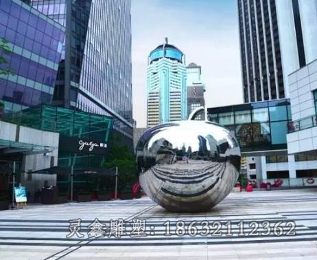 不锈钢镜面苹果景区雕塑