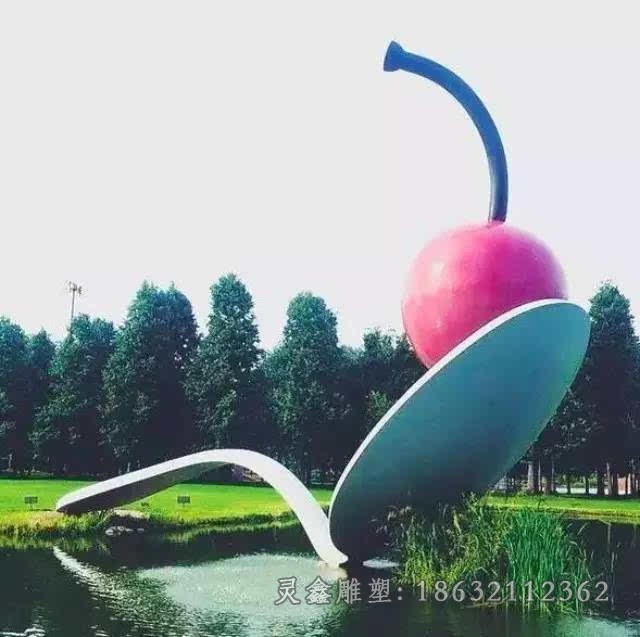 不锈钢彩绘苹果别墅雕塑