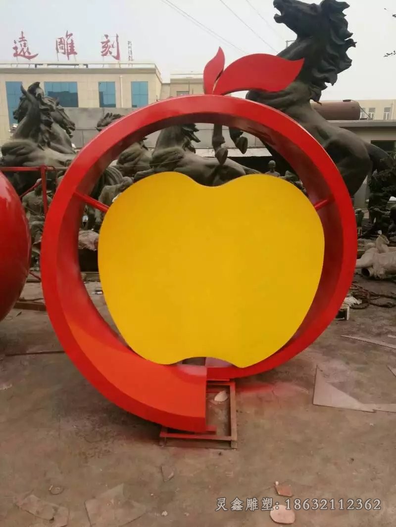 不锈钢彩绘苹果街边雕塑
