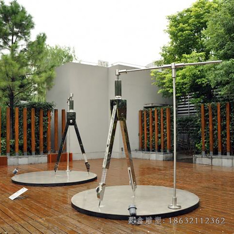 彩绘圆规不锈钢景观雕塑