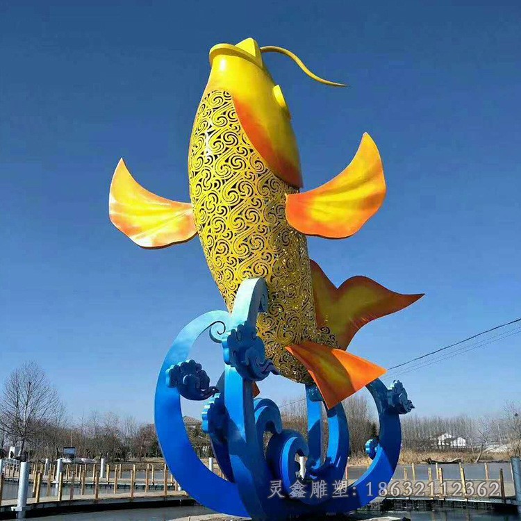 不锈钢彩绘鱼城市雕塑