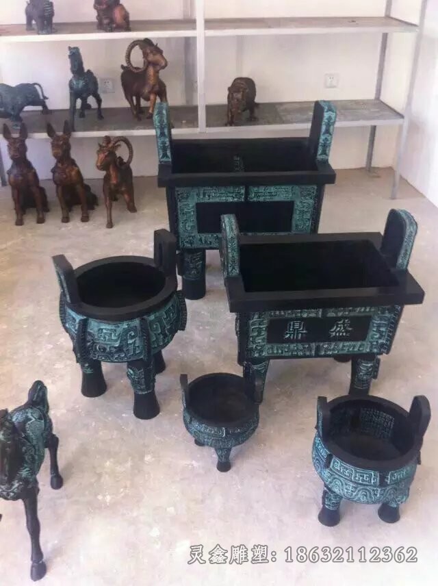 青铜方鼎小区标志铜雕