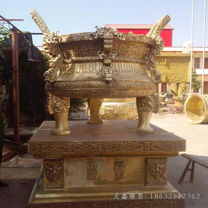 三足圆鼎景区景观铜雕