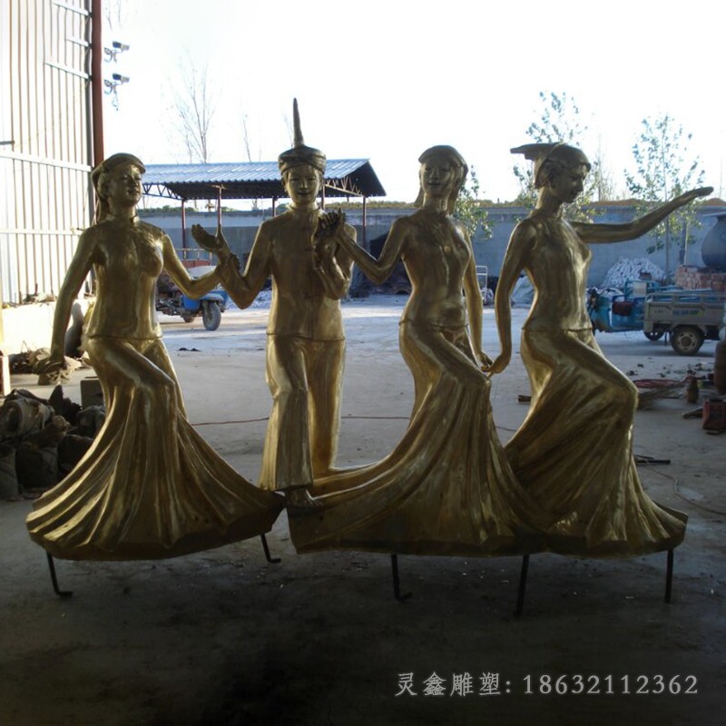 少数民族跳舞城市铜雕