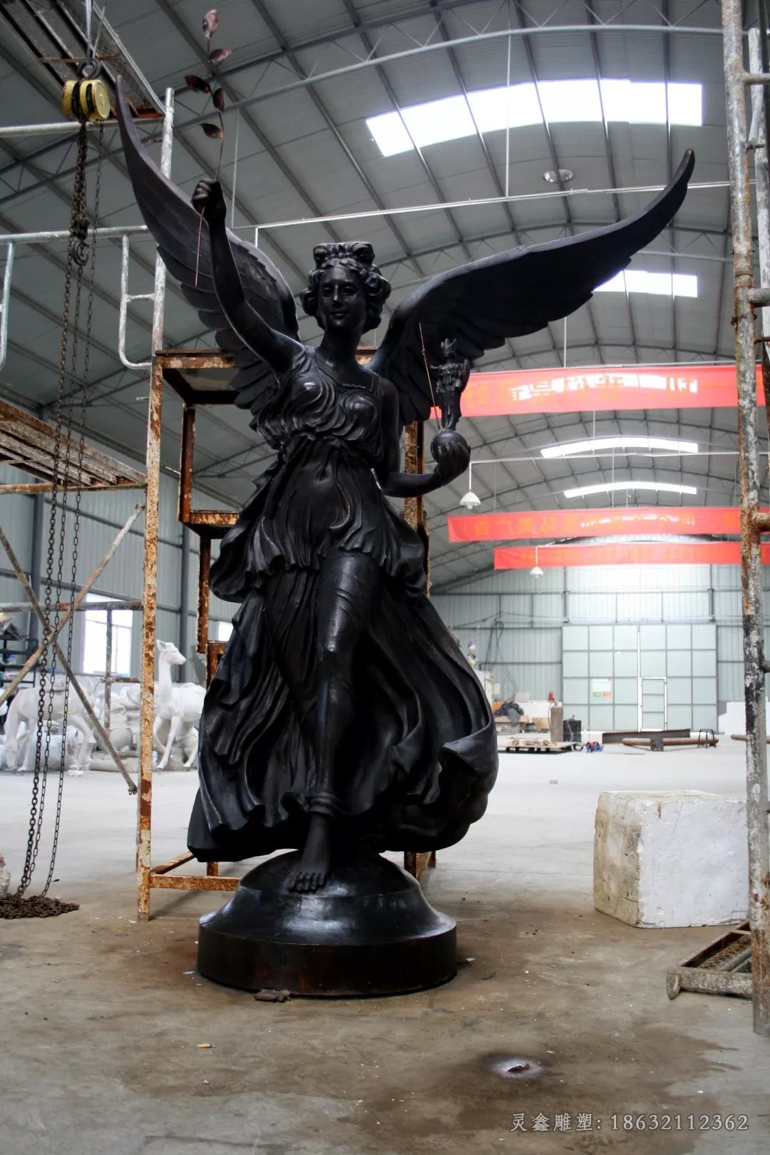 和平女神人物景观铜雕