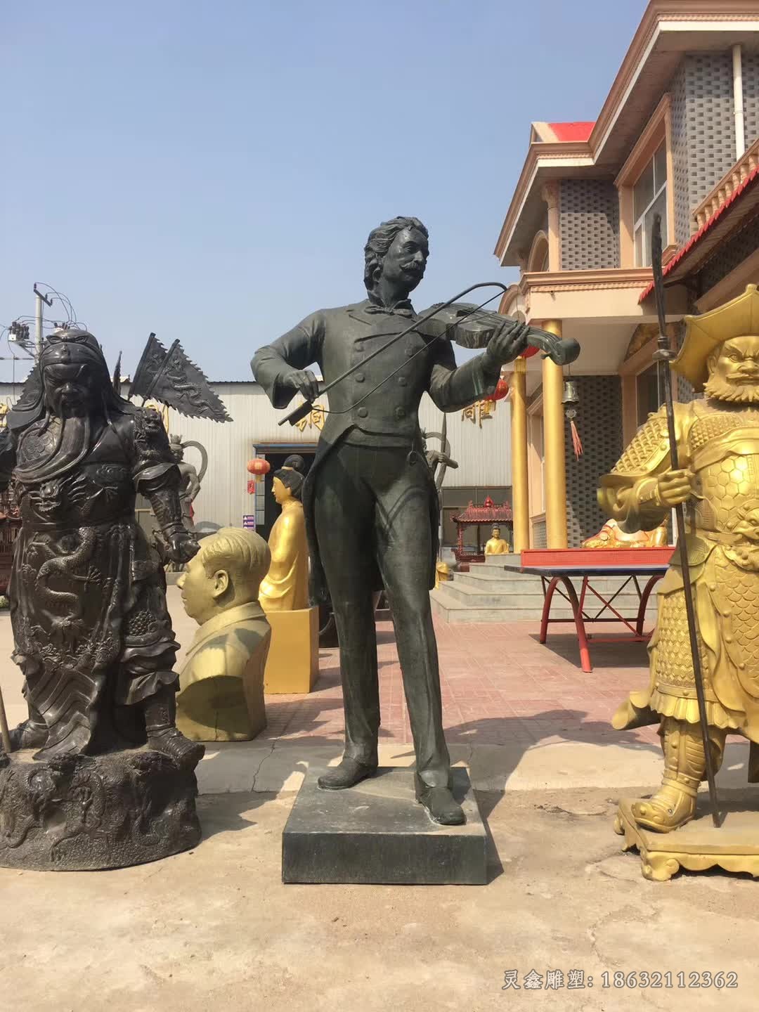 拉小提琴西方人物铜雕