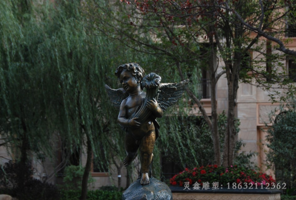 西方人物景观抽象铜雕