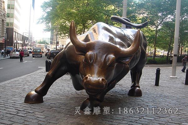 华尔街牛景区景观铜雕