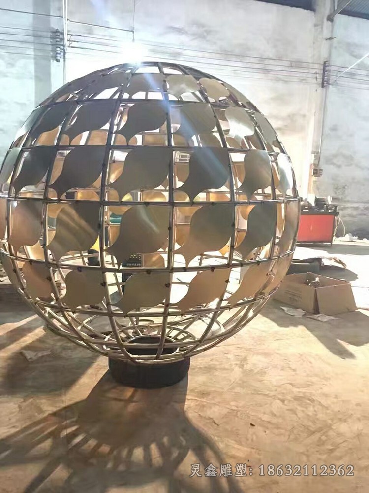 不锈钢镜面地球仪园林雕塑