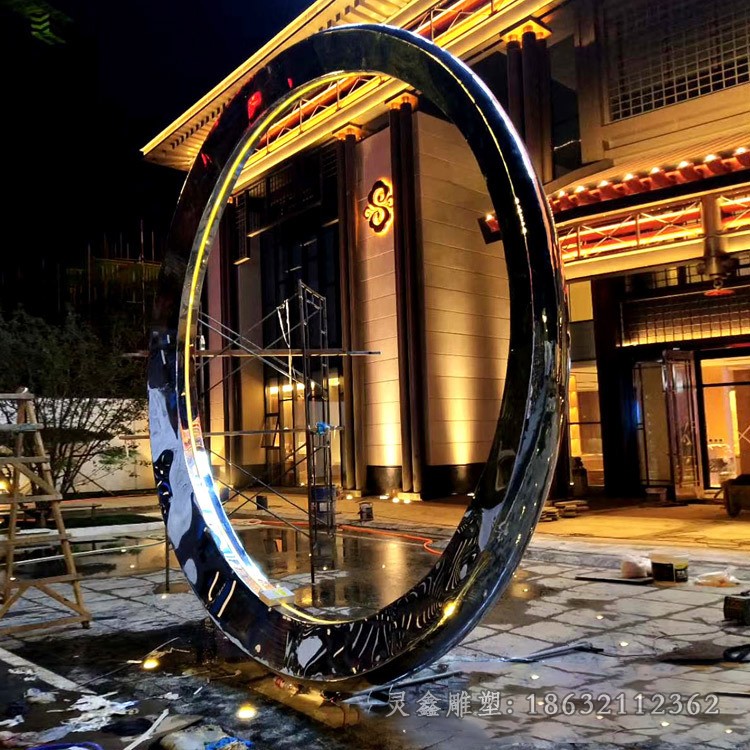 不锈钢发光圆环庭院雕塑