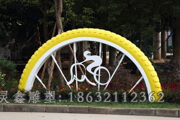 不锈钢彩绘自行车景观雕塑