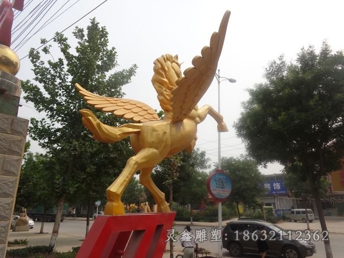 展翅马别墅动物铜雕
