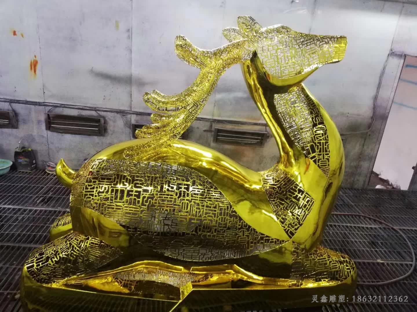 镂空鹿校园动物不锈钢雕塑
