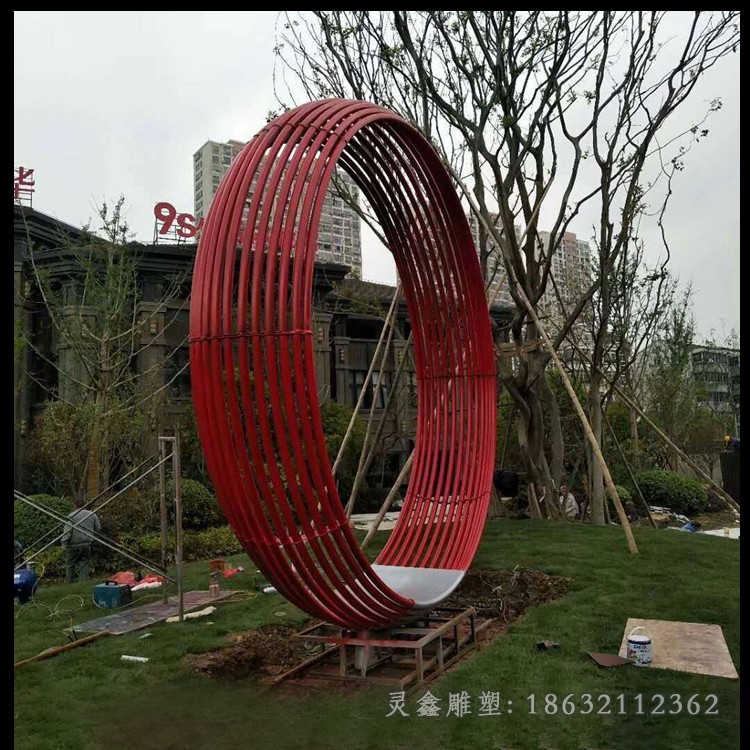 彩绘圆环不锈钢景观雕塑
