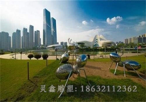 镜面蚂蚁景区不锈钢雕塑