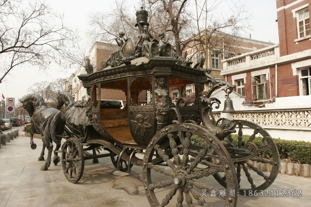 古代马车抽象标志铜雕