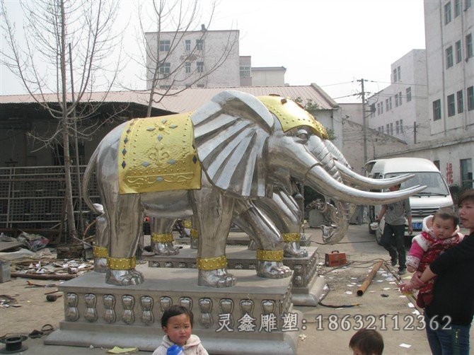 动物大象不锈钢抽象雕塑