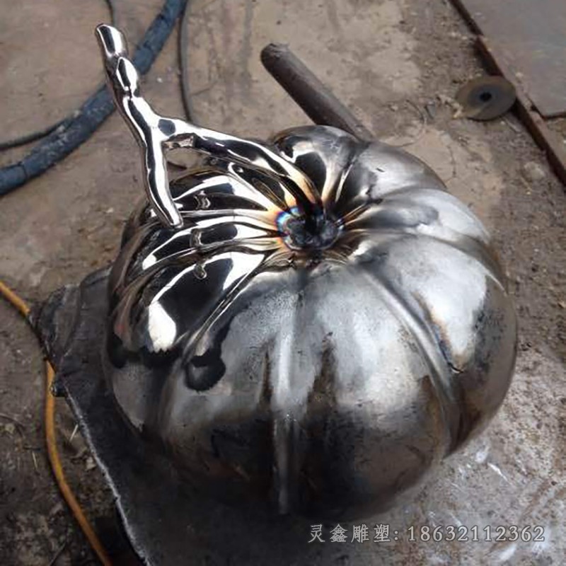 不锈钢镜面南瓜景观雕塑