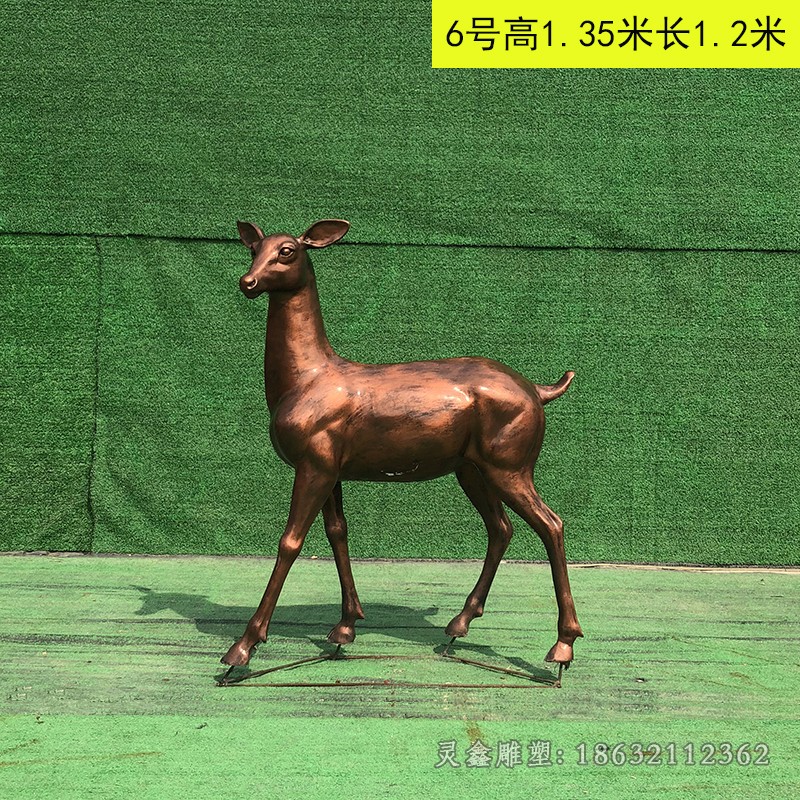 红铜色小鹿动物抽象铜雕