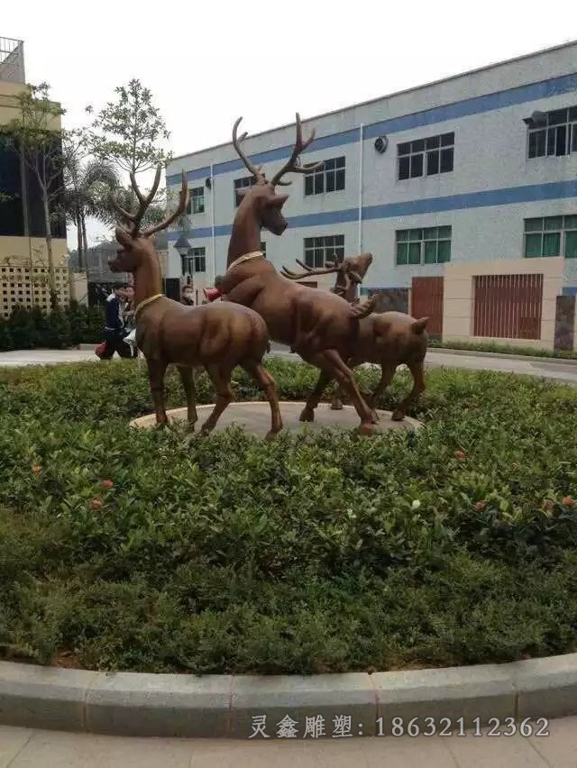 抬头小鹿街边景观铜雕