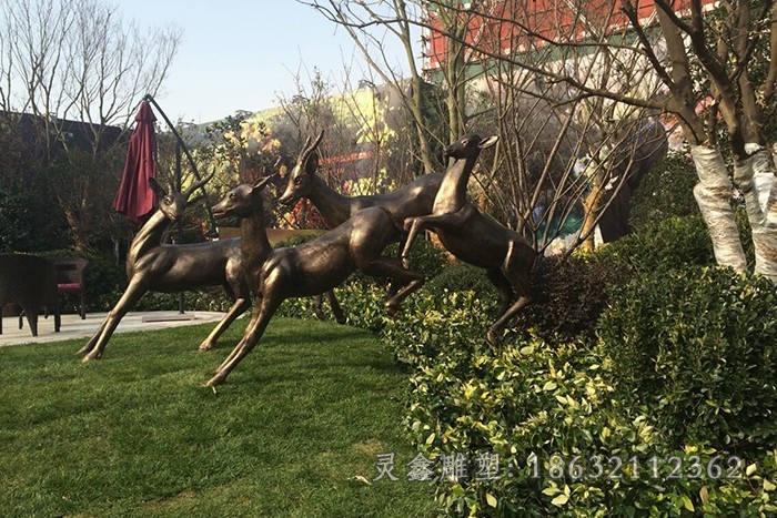 抽象群鹿动物标志铜雕