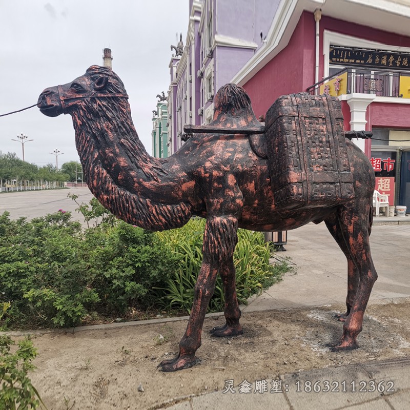 驮行李骆驼园林铜雕