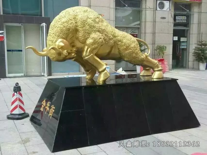 金色牛公园景观铜雕