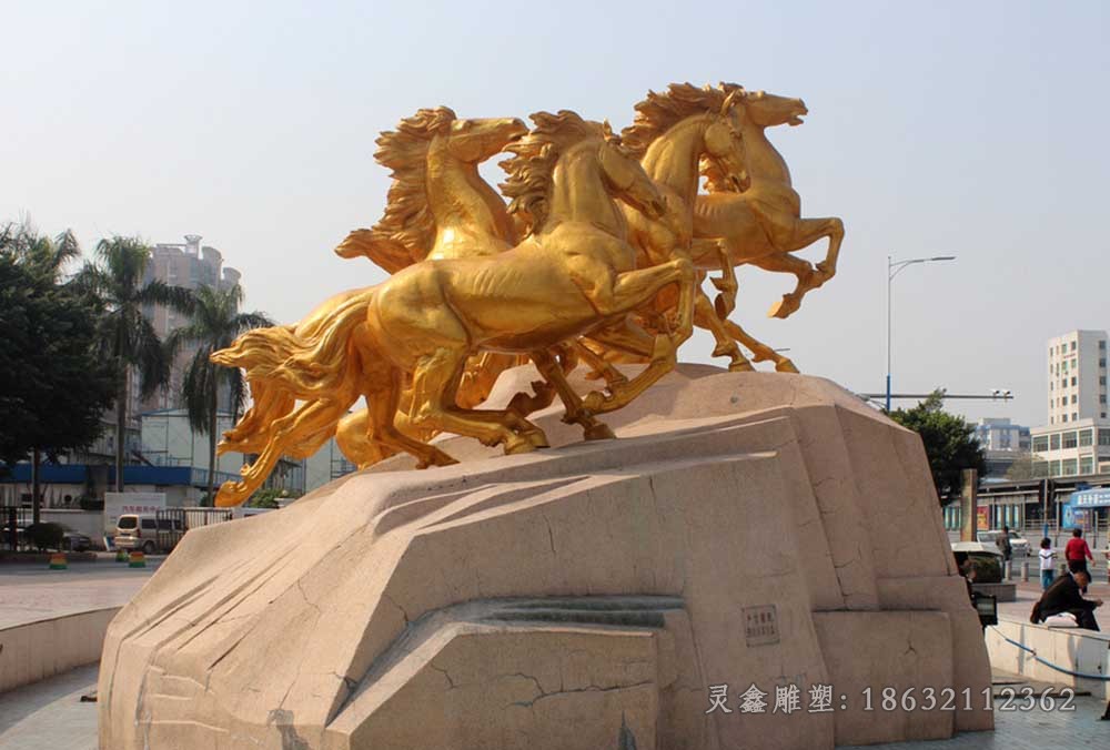 动物群马标志景观铜雕