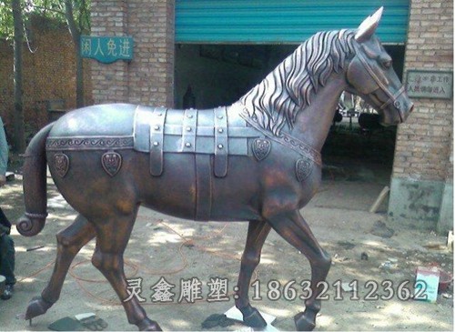 站姿马广场景观铜雕