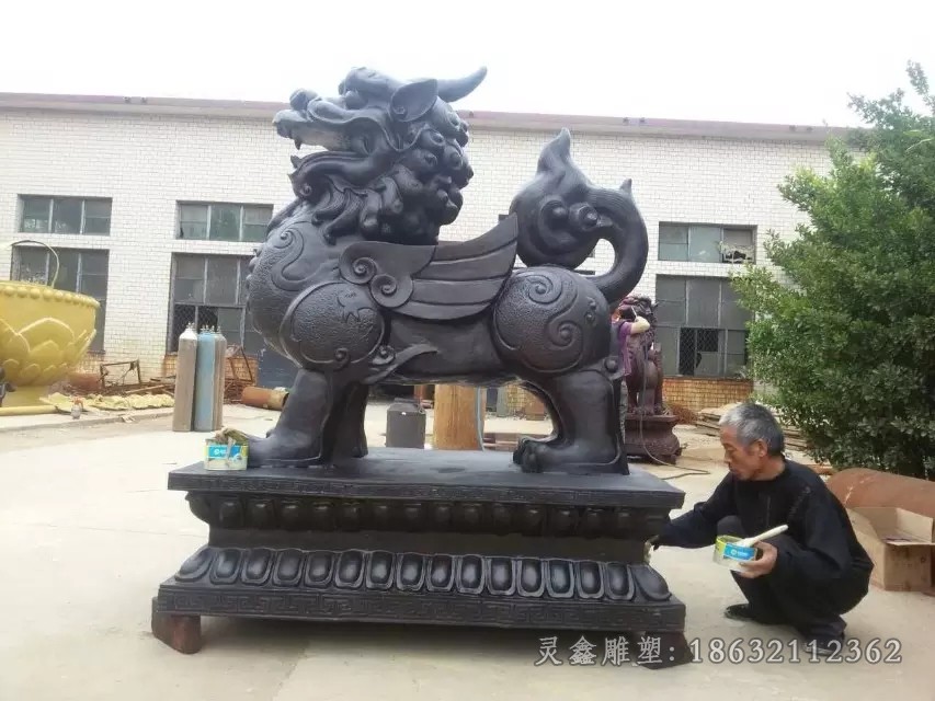 神兽麒麟动物抽象铜雕