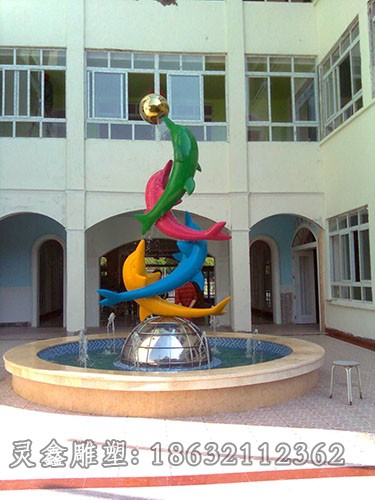 不锈钢彩绘海豚广场雕塑