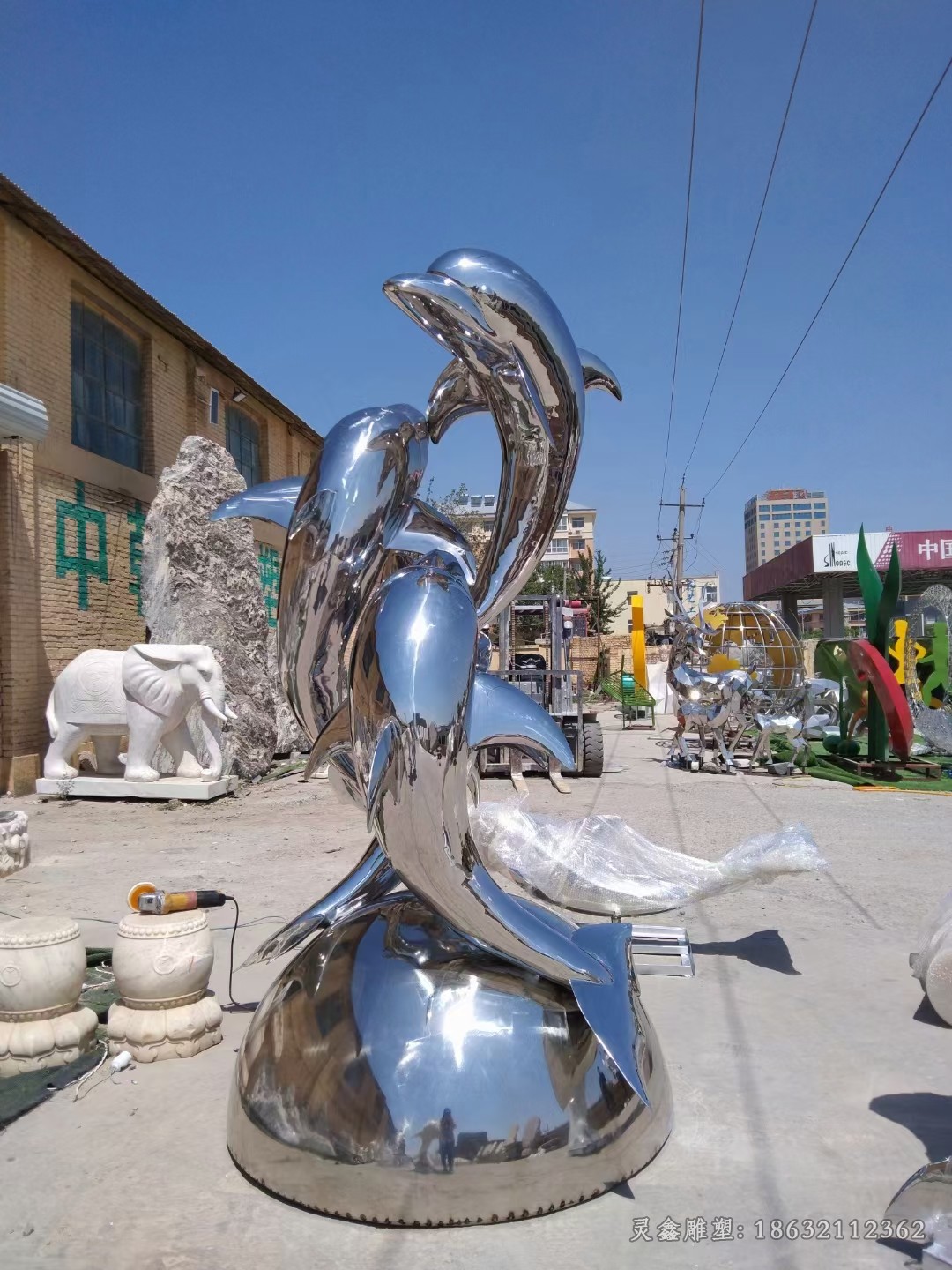 不锈钢镜面海豚景区雕塑