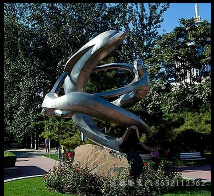 不锈钢镜面海豚抽象雕塑