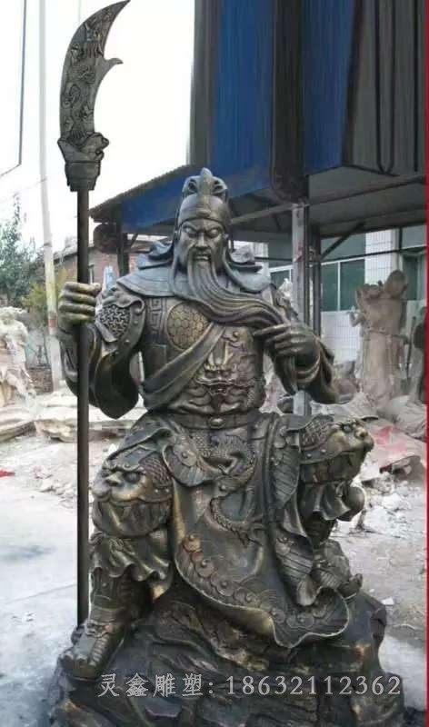 古代捋须关公街边铜雕