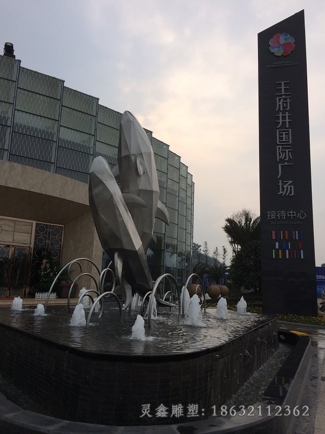 镜面海豚街边不锈钢雕塑