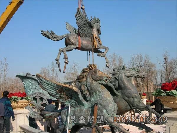 奔腾马街边景观铜雕