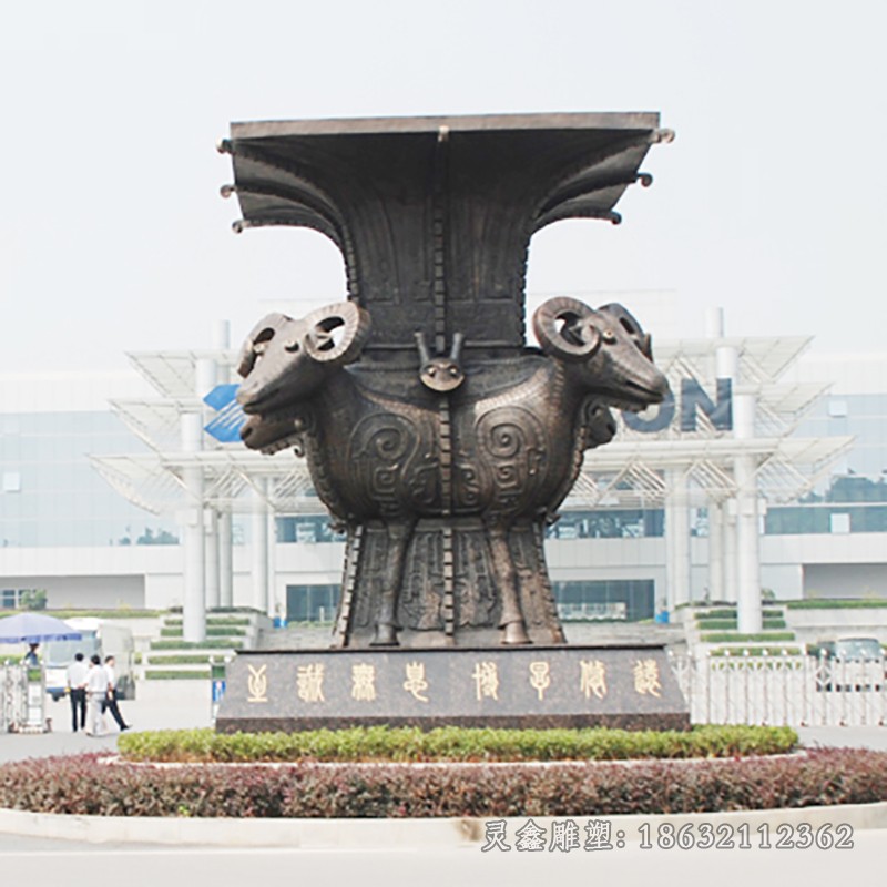 四羊方尊广场景观铜雕